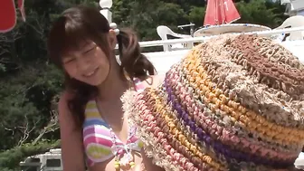 Teens Hikaru Aoyama dig hardcore pounding