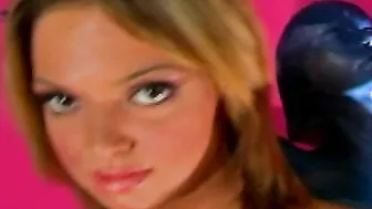 Jessi Summers Takes A Toy Into Her Vagina While Masturbating