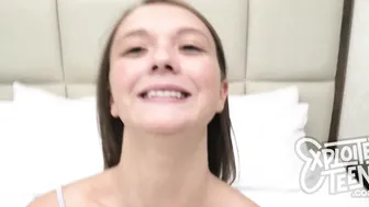 On Camera porn video – She is 18 and brand new eating ass on camera