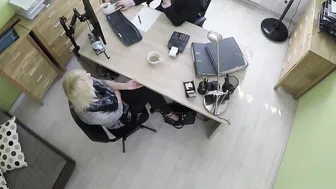 Manager porn video – Tricky agent promisses to keep in secret his sex with hottie