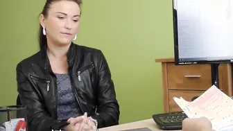 Manager porn video – Babe pays with sex to get necessary credit and buy a bike
