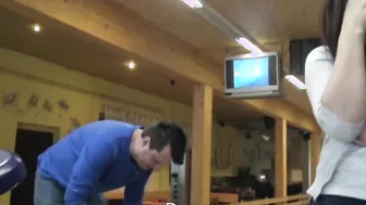 Guy penetrates attractive beauty while cuckold plays bowling
