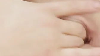 Amateur Gal Going so Sexual with Her Soak Twat