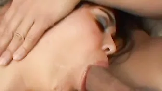 Olivia Otasty Spreads Her Hole