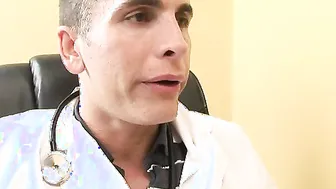 Alexa Jordans Doctor Give Her A Load Inside The Mouth