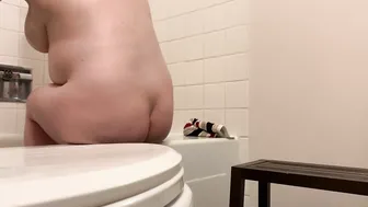 PREGNANT 19 YEAR OLD Spied Bathing REAL 19 yo Year mature