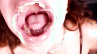 MONDO BRAT - Into Their Mouth pov