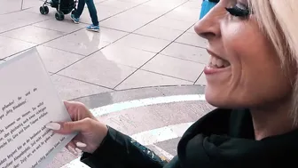 Skinny fit blonde MIlf with nice tits pick up public for a nice fuck