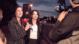 Spontaneous public sex with a petite Teenage Girl