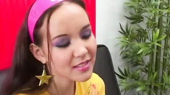 Interviewed porn video – Rocker Amy blowjob and fucking mouth cumming