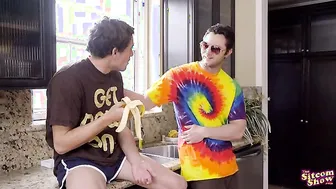 That 70s Ho Hyde Moves On Inside - S2:E11