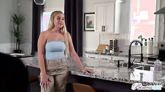 Step Sister Wants Your Seed - S5:E2