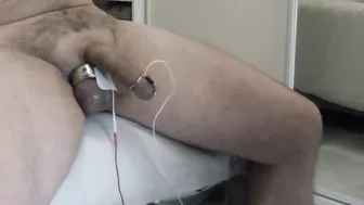 Real woman milks my hubby with e-stim