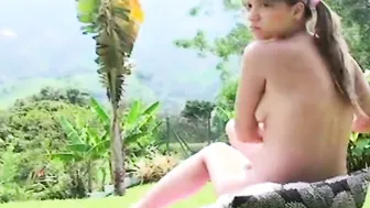 Little Bree in Outdoor Masturbating