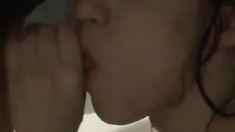 Teen Lesley takes a hot shower and get her boyfriend blowjob