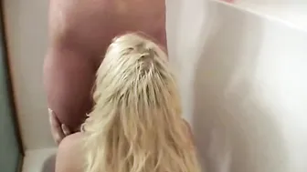Simpson Twin with threesome and Licking Pussy