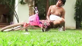 Tobie Teen Rubbing and Fingering Slut at garden