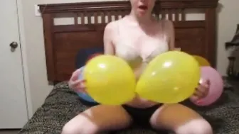 Tiny Red Slut Playing ballon showing sexy body