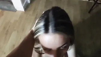 Young French women blows until jizzed