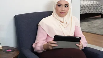 Arab stepsister give a nasty head