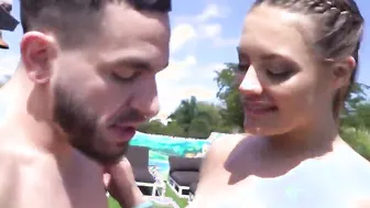 Huge tit throats huge cock outside on the sun
