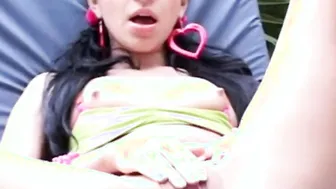 Paulina teen masturbates in outdoors scene