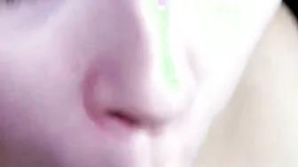 PLOTZLICH SPRITZTE ER IN MEINER MUSCHI UND DANN SPERMA