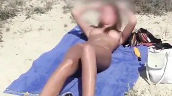 Near porn video – Naked barely legal at beach