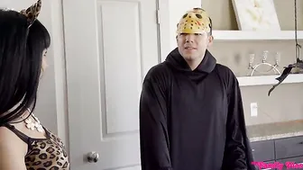 Costume Party Cummed - S5:E1