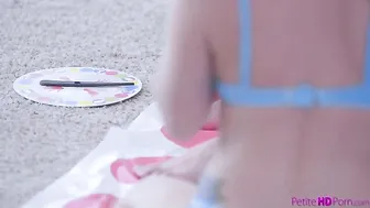 Nude Twister - S11:E3