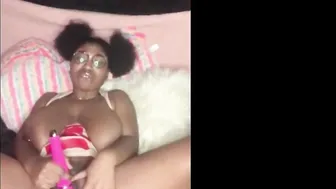 SKINNY LONG MELONS AND SOAK SNATCH (FUCKING HERSELF)