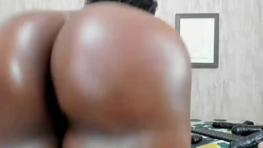 Ebony big ass clap