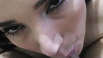 I blown his gigantic penis wanting to swallow sexy milk