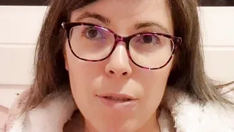 Evita Camila tiene el clit grande