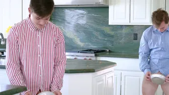 Pervs fucking pies their moms just baked