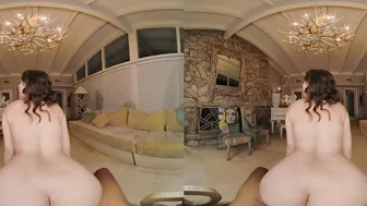 Home Alone With Curvy Stepsister Leana Lovings VR Porn