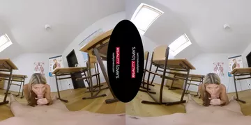 Amirah Adara VR