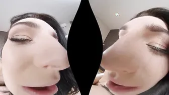 RealityLovers - Freaky Leanne Lace inside VR Porn