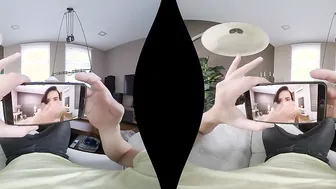 RealityLovers - Freaky Leanne Lace inside VR Porn