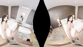RealityLovers - Freaky Leanne Lace inside VR Porn