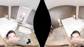 RealityLovers - Freaky Leanne Lace inside VR Porn