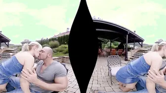 RealityLovers - Blonde mom boned inside VR