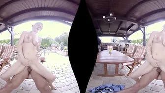 RealityLovers - Blonde mom boned inside VR