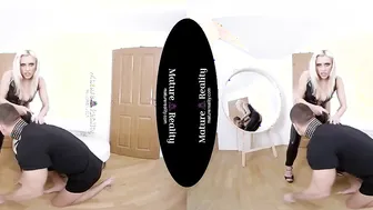 MatureReality - Blonde Mom with milky Breasts