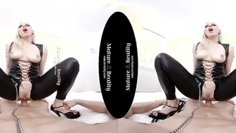 MatureReality - Blonde Mom with milky Breasts