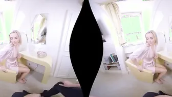 RealityLovers - Having Fun with Victoria into VR