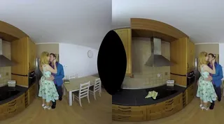 Anny Aurora VR