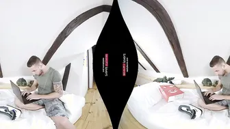 Cumming Home For Xmas - VOY