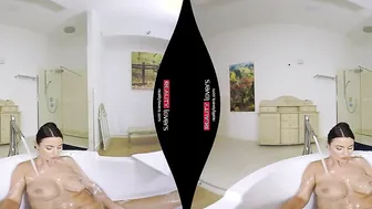 RealityLovers - mom Bathing into VR Porn
