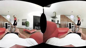 Samantha Jolie Has Sex Experience To Share Into VR